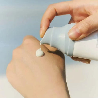 Hyaluronic Acid Snow Grass Water Sensitive Protective Cream Madagascar Centella Hyalu Cica Water-Fit Sun Serum SPF50 PA